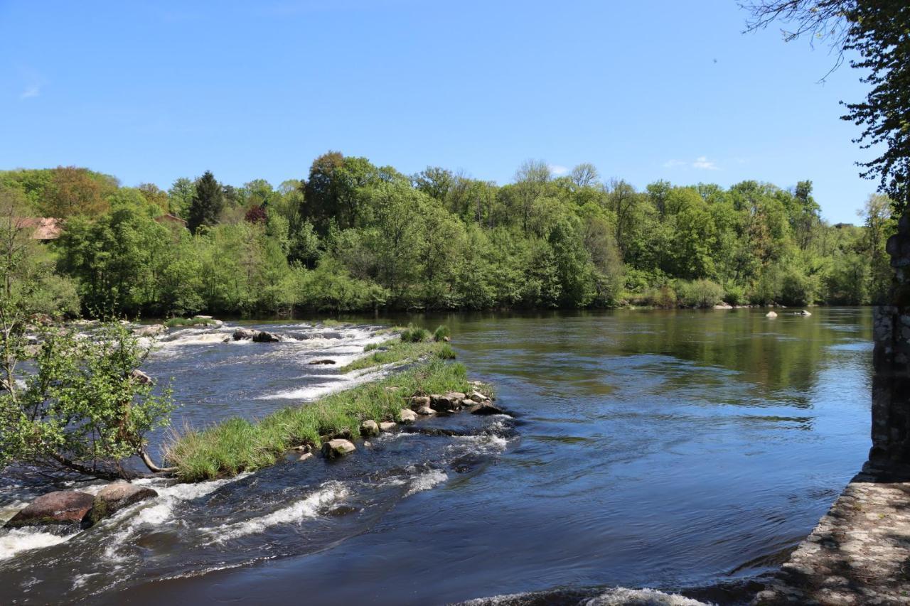 Manot Vacances - Gites En Bord De Vienne Exteriér fotografie