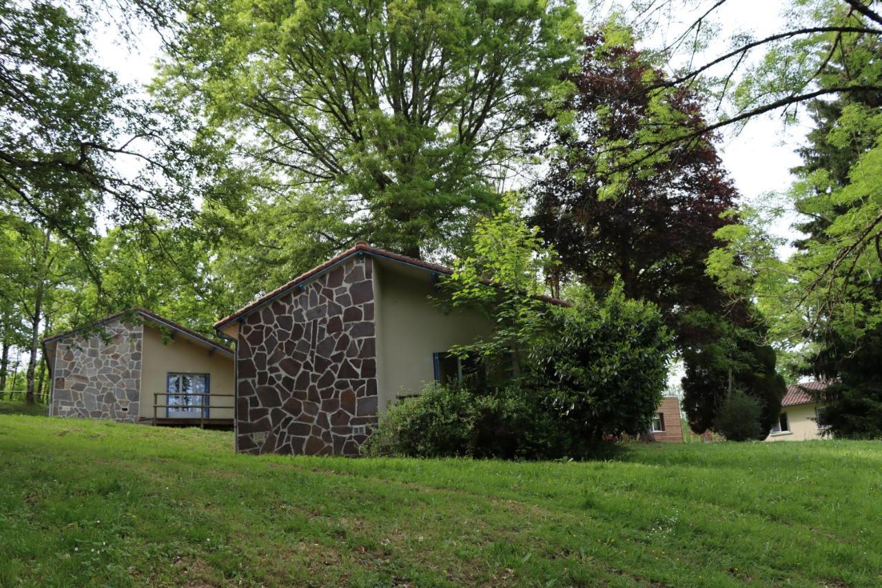 Manot Vacances - Gites En Bord De Vienne Exteriér fotografie